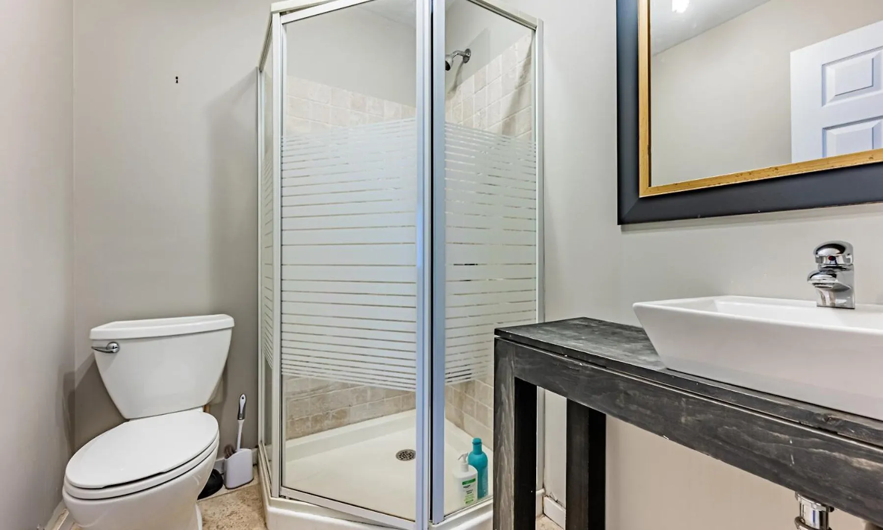 Squires Suites Toronto 0*,  Canada